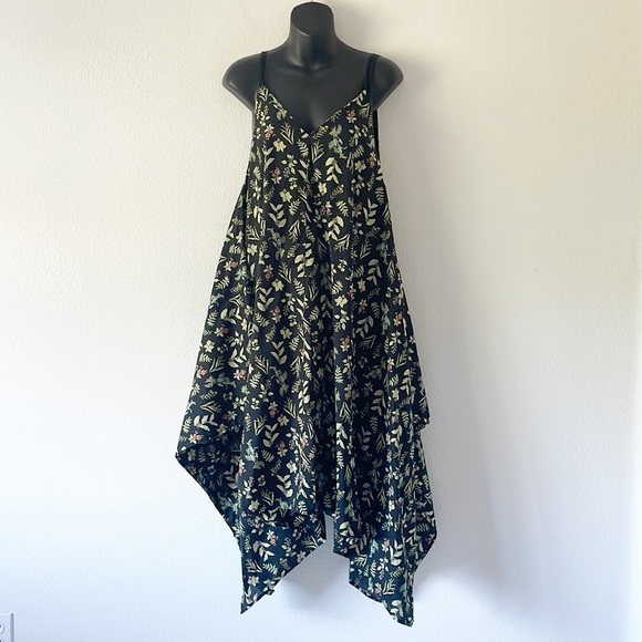 Conifer Dress Size Small - Picture 9 of 15